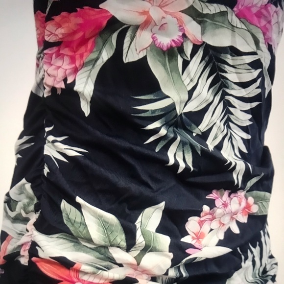 Tommy Bahama Tankini bathing suit - Picture 7 of 13